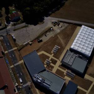 FEC703A5-CC83-47BD-BA02-001BC8FF307C_1_105_c_original