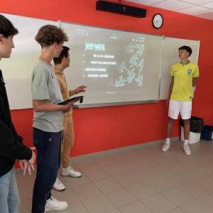 RESISTANCE_2_original