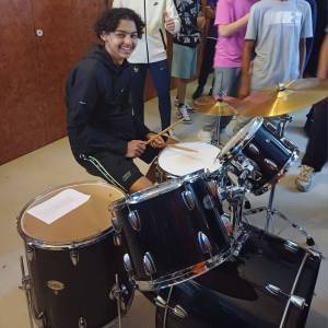 RESISTANCE_5_original