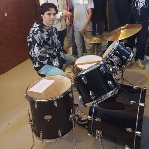 RESISTANCE_7_original