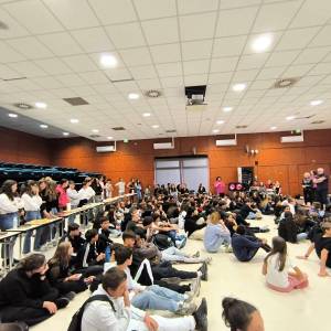 239e2ba3-093b-4438-b6f4-cc810c0c361e_original