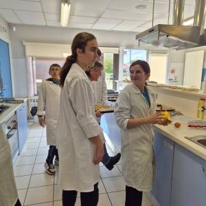 979b06d9-7b4c-42db-b850-6963d11054a6_original